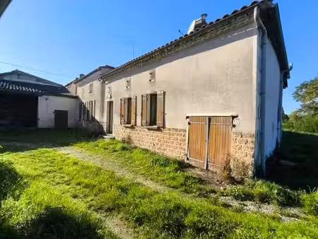 vente maison 4 pièces 133 m² à neuvicq (17270)  140 400 €