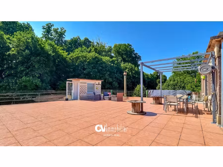 bel appartement avec toit terrasse