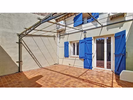 vente maison 4 pièces 124 m² à rougiers (83170)  262 000 €