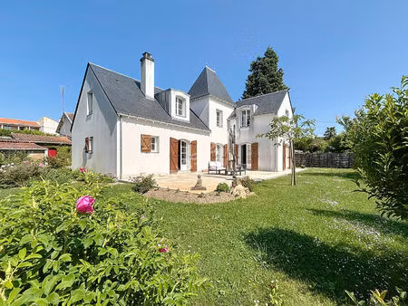 maison saint herblain bouvardière / 200 m2 / dpe en a / 5 chambres / grand jardin / garage