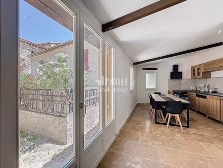 vente maison 5 pièces 100 m² à malaucène (84340)  295 000 €