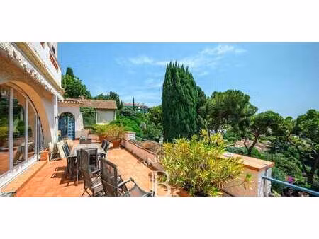 appartement avec terrasse villefranche-sur-mer (06)