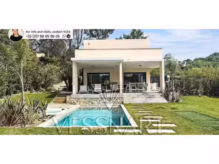 maison contemporaine avec piscine et jardin ecarts sud - valbonne (06)