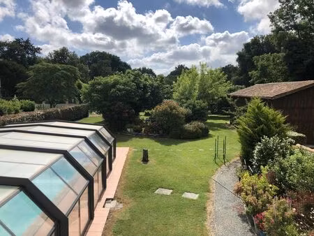 vente divers 10 pièces 178 m² saint-vivien-de-médoc (33590)