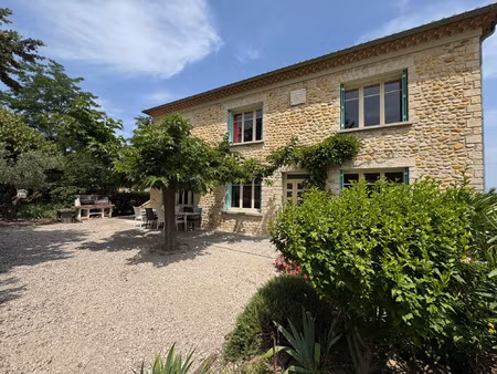 5 min vaison - maison en pierre avec piscine