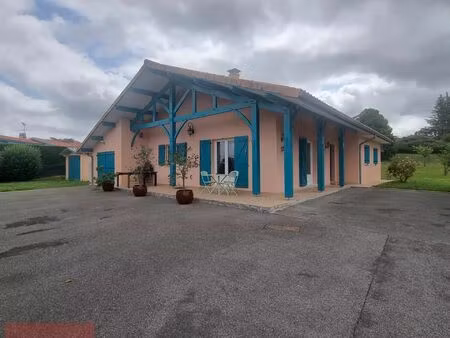 vente maison 5 pièces 143 m² castelnau-chalosse (40360)