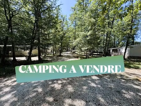 vente commerce 78000 m² cahors (46000)