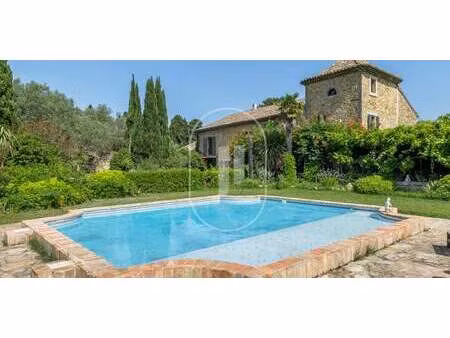 maison avec piscine et terrasse châteauneuf-du-pape (84)