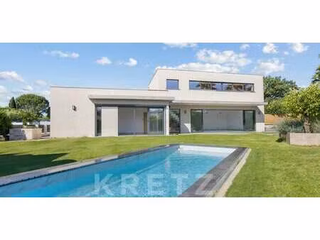 maison avec piscine et jardin grimaud (83)