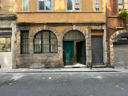 location commerce 114 m² à lyon 1 (69001)