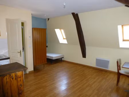 location appartement 1 pièce 20 m² à charolles (71120)  270 €