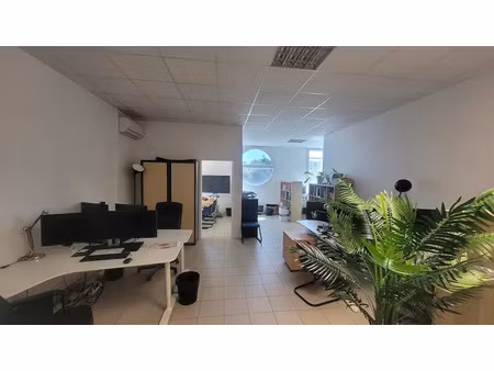 location locaux professionnels 54 m² à le crès (34920)  730 €