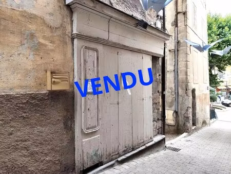 entrepôt et local 67 m²