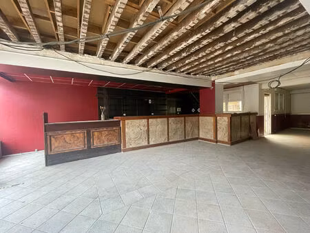 vente immeuble  177.00m²  nézel