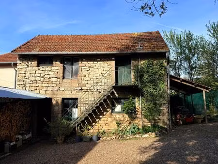 maison de 115 m2  3 ch  garage  dependance et terrain.