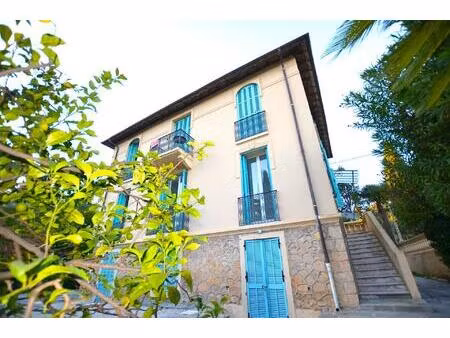 cannes  studio rénové dans maison bourgeois  proche des plages