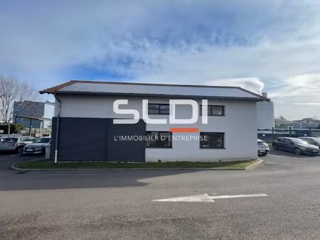 location local professionnel 110m² rillieux la pape 69140