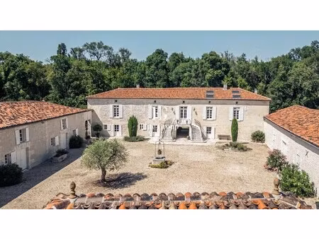 maison de luxe à vendre à bourg-charente