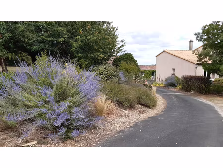 propriété avec parc et dépendances