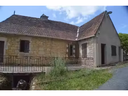 maison en pierre de 3 pièces principales