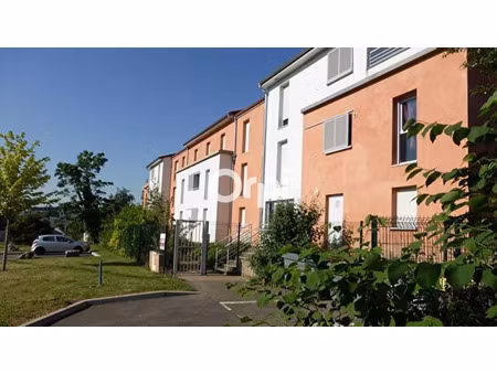 location appartement 1 pièce 20 m² à saint-genis-laval (69230)  535 €