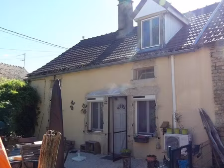 proche precy sous thil  maison 127m2  4 chambres  avec cours