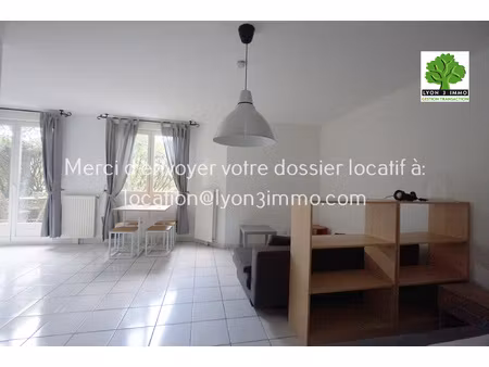 lyon 3  limite montchat  t1 41 m2 refait à neuf avec terras