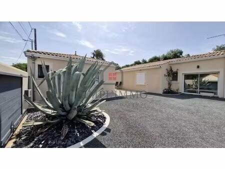 maison t5 + appartement de 45m2 avec pisicne