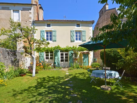 maison à vendre à cubjac-auvézère-val d'ans (24640) - dordogne