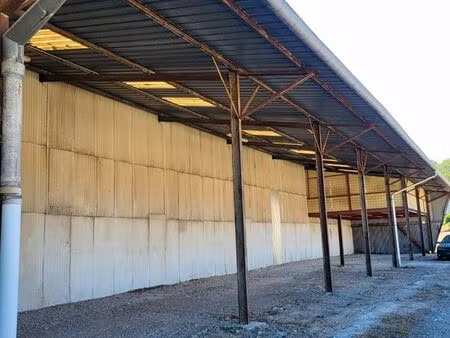 entrepot - local industriel - hangar - auvent - bâtiment- garage - avant toit