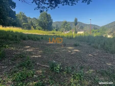 terrain 1 100 m² boisse penchot