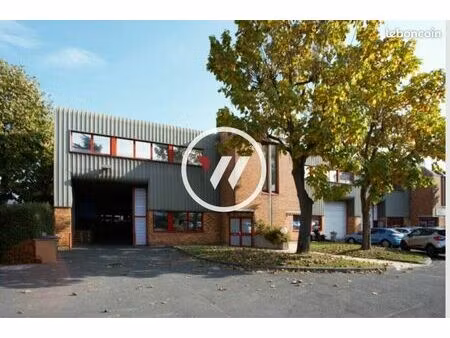 local d'activité 612 m²