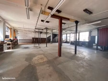 local industriel 270 m²