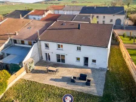 maison 7 pièces 141 m²