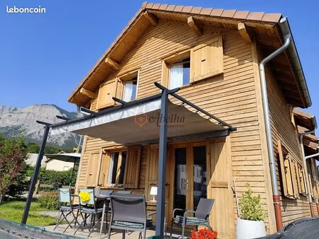 chalet 4 pièces 70 m²