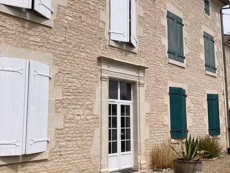 studio chambre maison bourgeoise