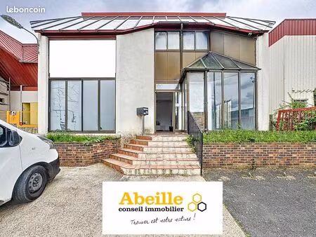 bureaux 133 m² dourdan