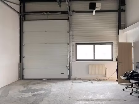 local bureau et activité 249m2- sortie tigery n104 (francilienne) accès direct a6 et a5