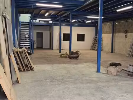 entrepôt  activité  stockage  bureaux 180m²/250 m²/265 m²/330 m²