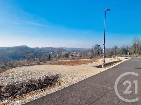 terrain 692 m² montcey