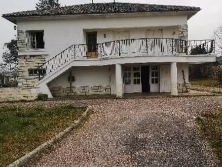 ensemble immobilier de rapport : maison sur terrain 1 hectare en gironde 33 pineuilh