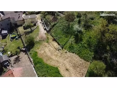 terrain 1 081 m² courzieu
