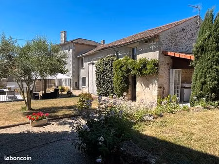 maison 5 pièces 165 m²