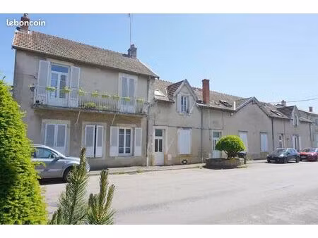 immeuble 420 m² charolles