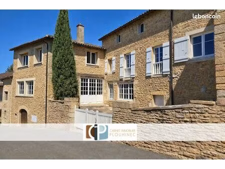 propriété 9 pièces 332 m²