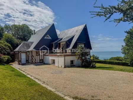 maison de 340 m² à villerville