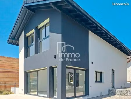 villa 6 pièces 117 m²