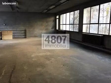 local industriel 105 m²