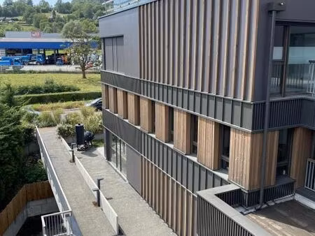 local commercial 150 m²