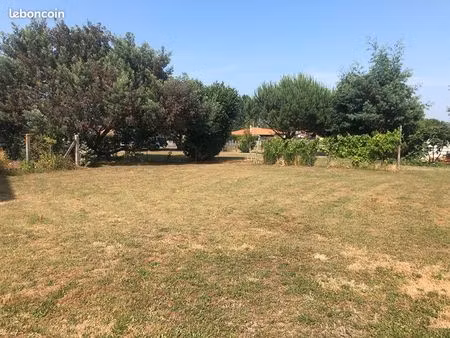 terrain 636 m² haut mauco